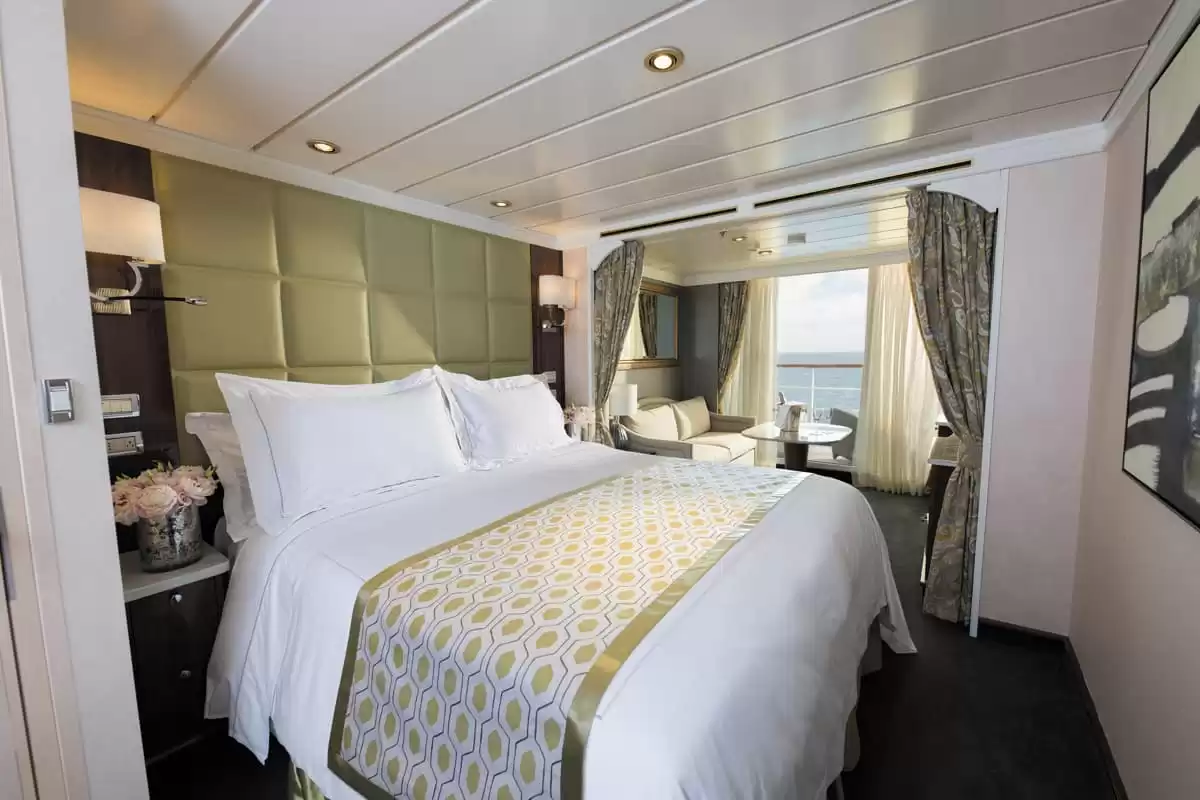 le Seven Seas Mariner :   5