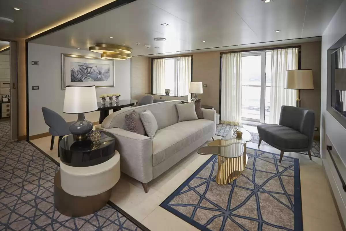 le Seven Seas Splendor :   20
