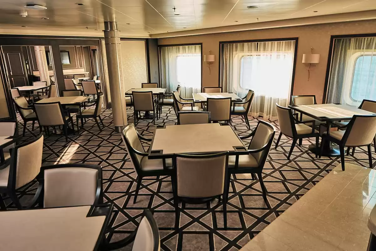 le Seven Seas Voyager :  cabine 6