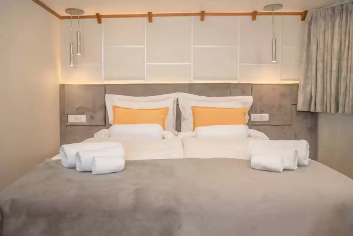 le MY Adriatic Blue :   2