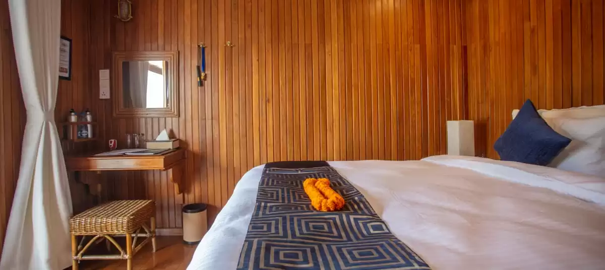 le R/V Kindat Pandaw :   3