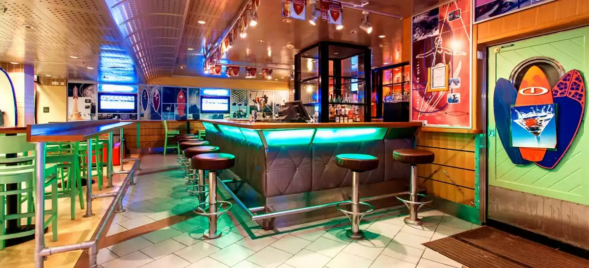 le  :  cabine 6