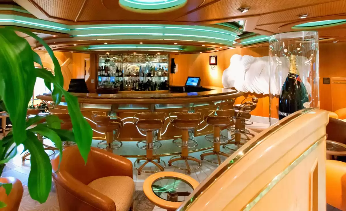 le  :  cabine 10