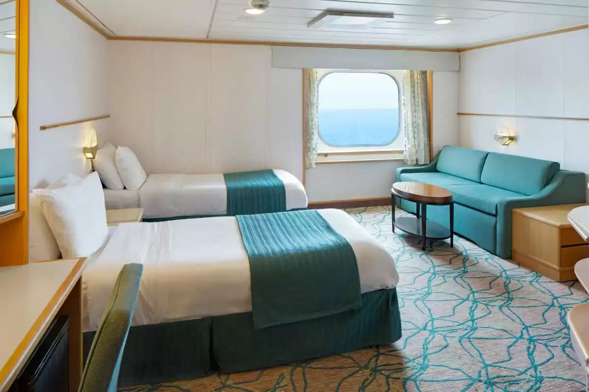 le Grandeur of the Seas :   4