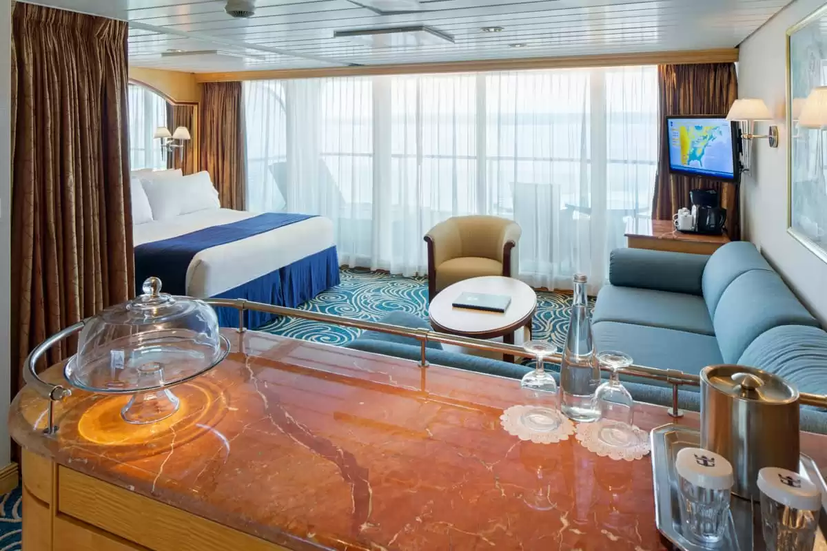 le Grandeur of the Seas :   8