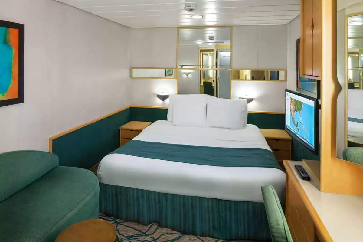 le Grandeur of the Seas :   12