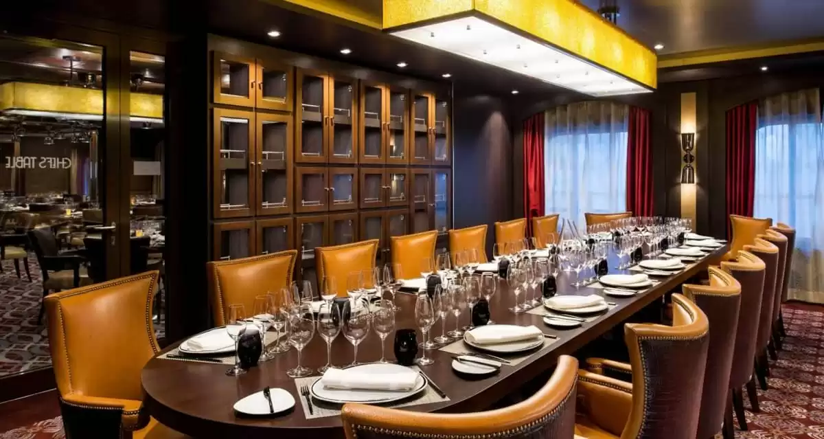 le  :  cabine 52