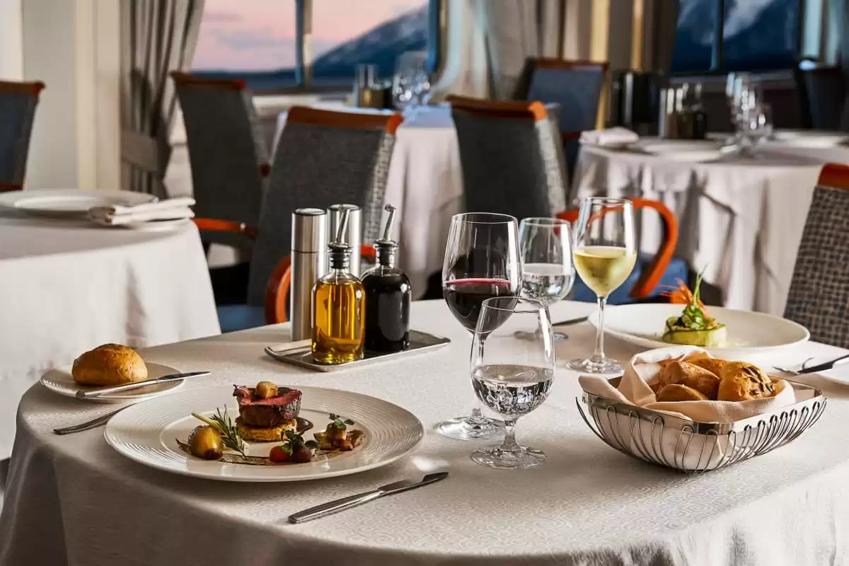 le Silver cloud Expedition :  cabine 50