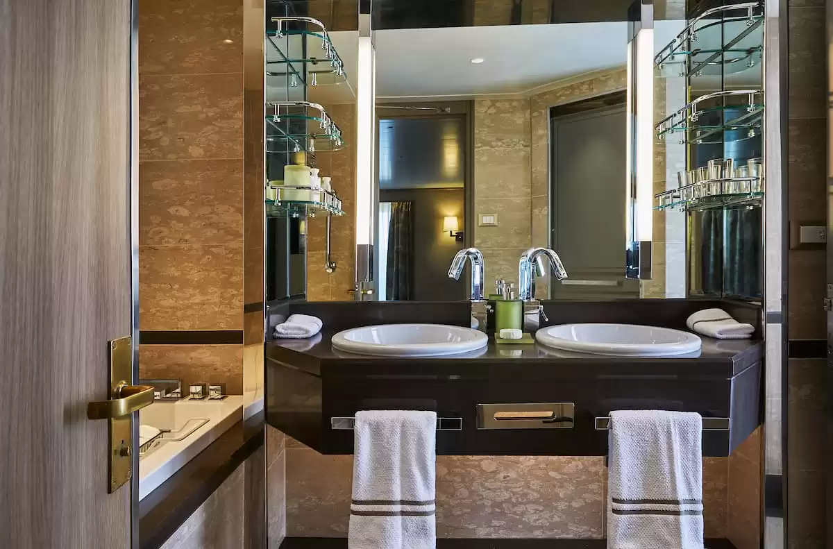 le Silver shadow :   6