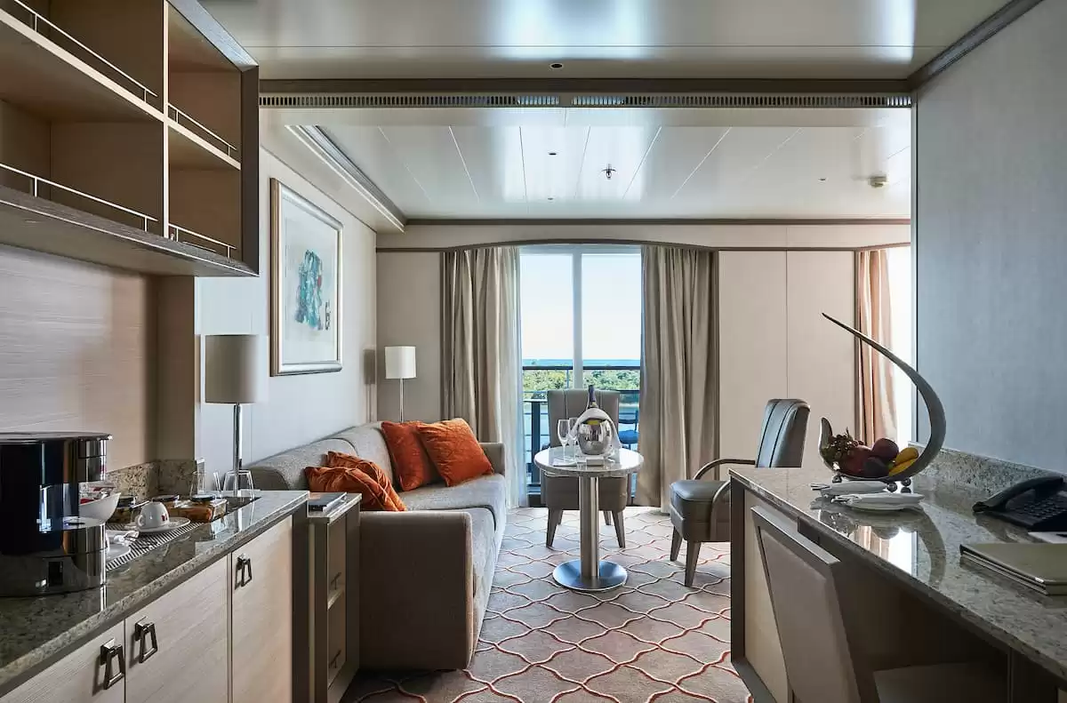 le Silver shadow :   10