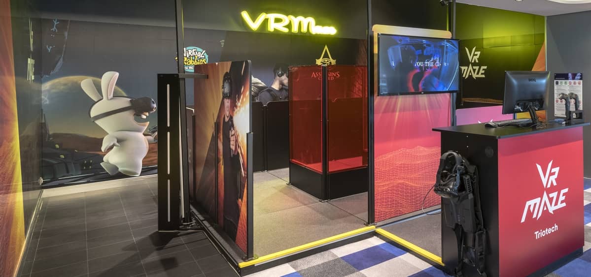 3- VR MAZE<br>IMMERSION DANS UN LABYRINTHE VIRTUEL