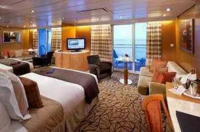 le Celebrity Millennium :   