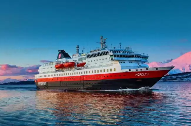 le MS Nordlys  :   