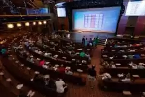 Spectacles et animations au Showtime Theater