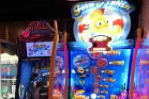 Salle de jeux vidéo Warehouse