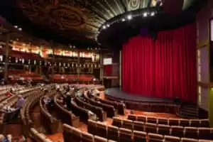 Spectacles au théâtre Celebrity