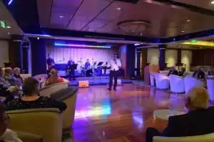 Spectacles au Star Lounge