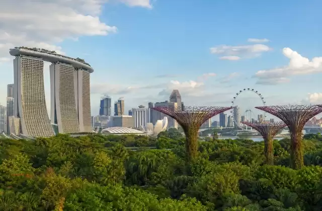 À Singapour