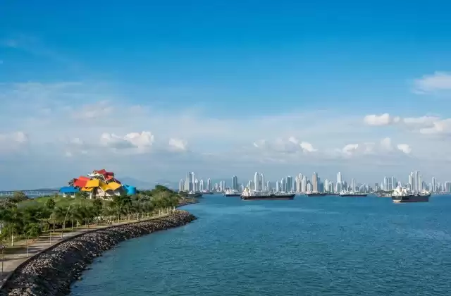 Depuis Amador Causeway