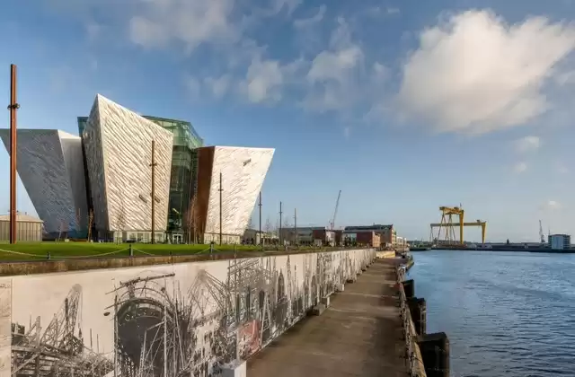 À Belfast