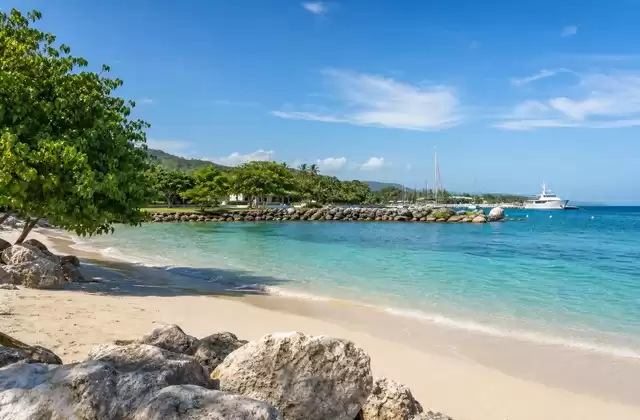À Ocho Rios Bay Beach