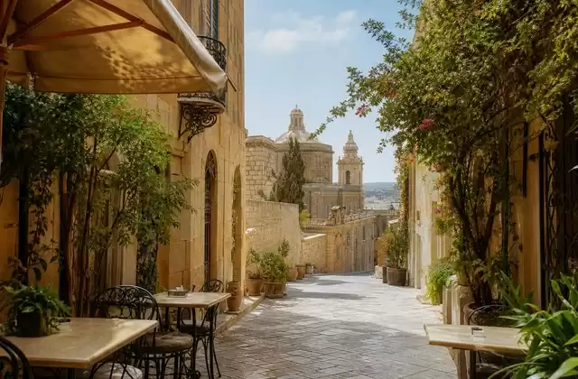 À Rabat