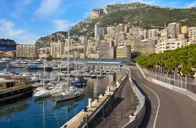 À la Condamine