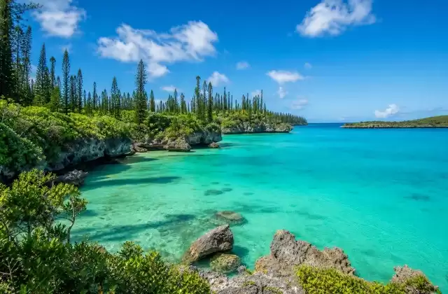 À la baie de Kanuméra