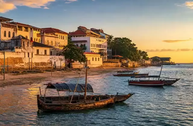 Depuis le front de mer de Stone Town
