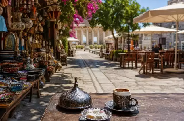 À Kusadasi