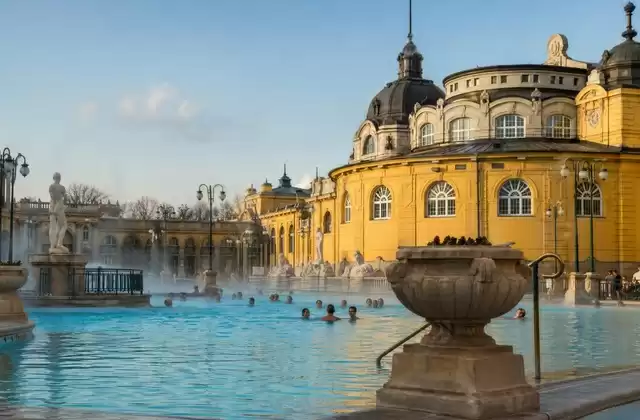 Bains Széchenyi