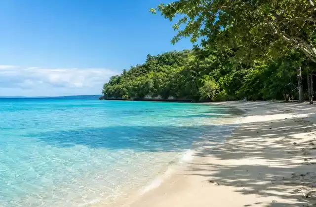 Champagne Beach